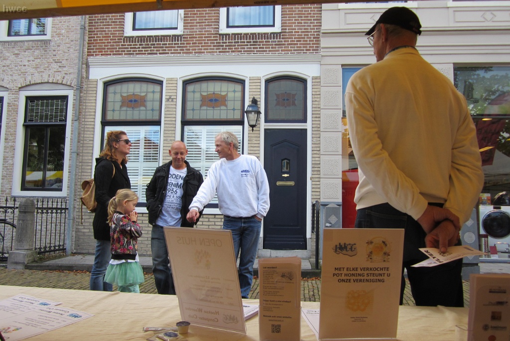 15 Gezellige dag op de markt.